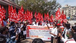 Gymkhana Club workers march to the Legislative Assembly. Image courtesy: LTUC