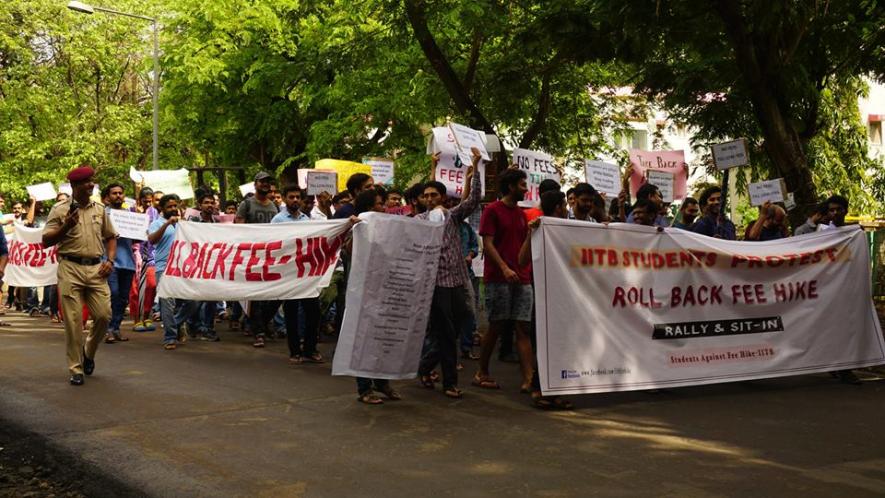 Students protest at IIT-Bombay against fee hike