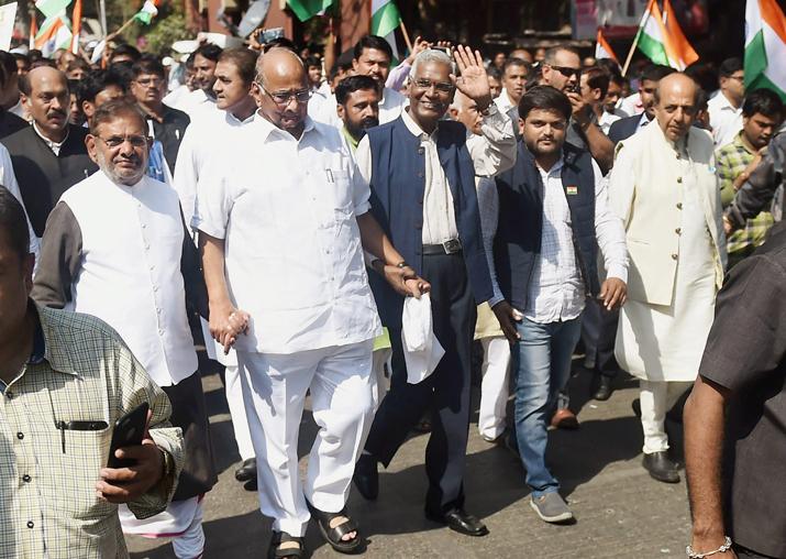 Mumbai: Thousands march on Republic Day to Save Constitution 