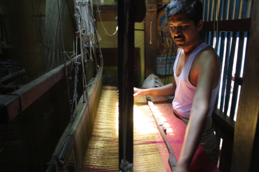 Karnataka Handloom incur huge losses, on the verge of collapse