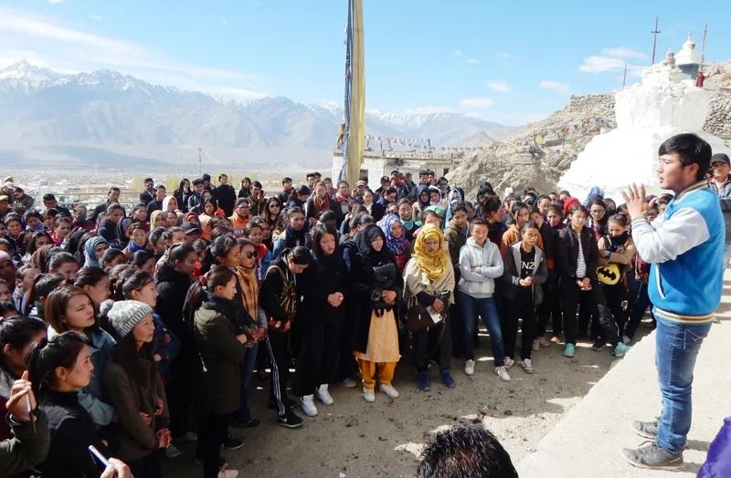 Leh students protest