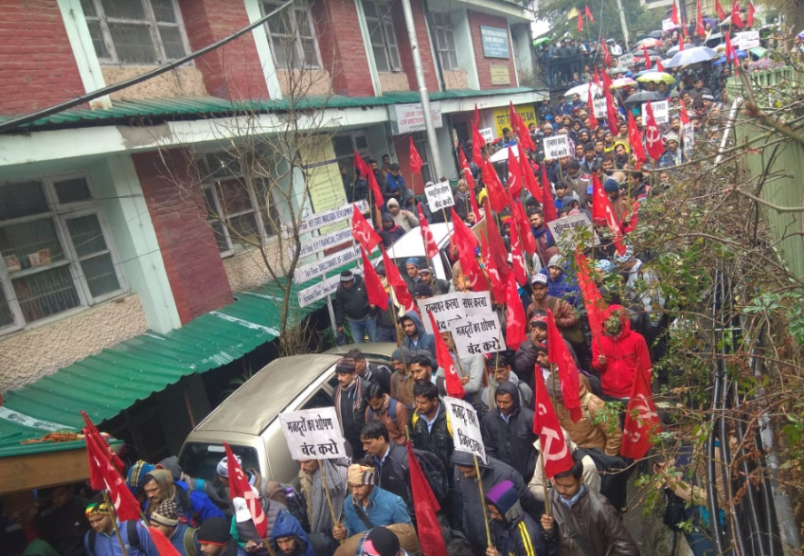 Workers Protest Against Stalling of Registration of Workers’ Unions in Himachal