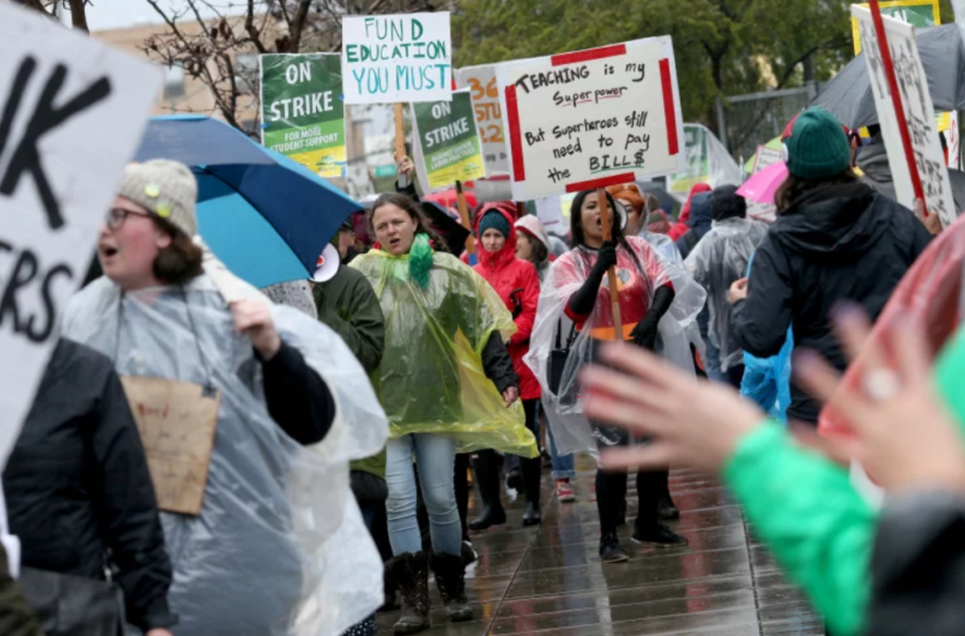 Oakland Teachers Approve New Contract, Vote To End Strike