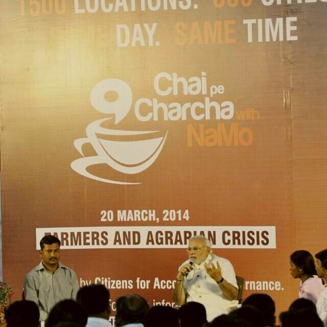 Chai pe Charcha in 2014 in Dabhadi village in Yavatmal district.