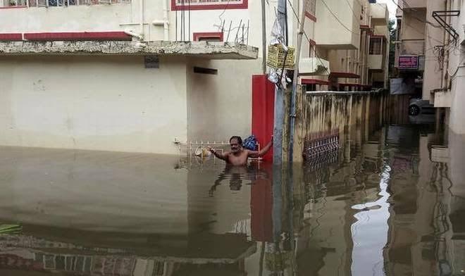 Patna Residents Forced to Buy Water