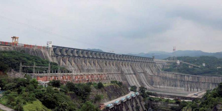 Supreme Court Sends Sardar Sarovar Case to Review Committee