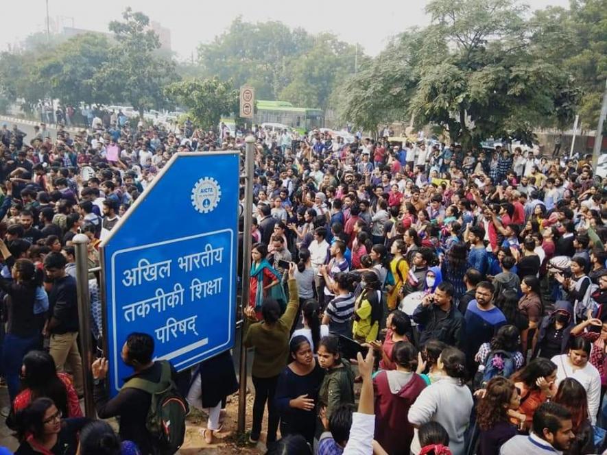 JNU Students Protest Hostel Fee Hike