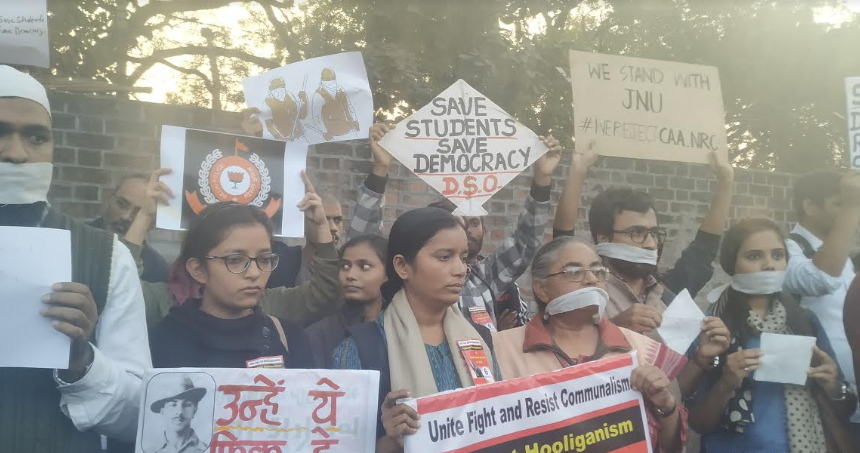 Members of ABVP Interrupt Protest Against Violence in JNU in Ahmedabad