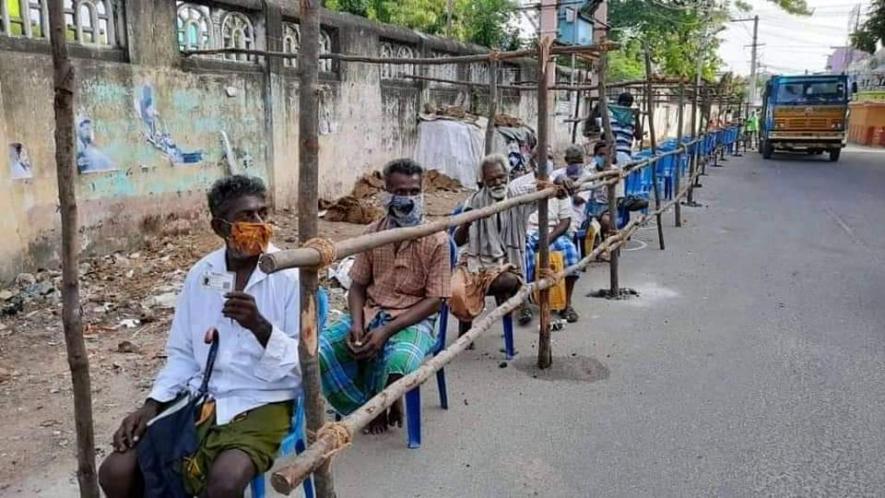 Long queues at liquor shops