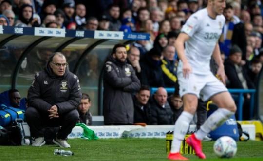 Leeds United's Argentine manager Marcelo Bielsa