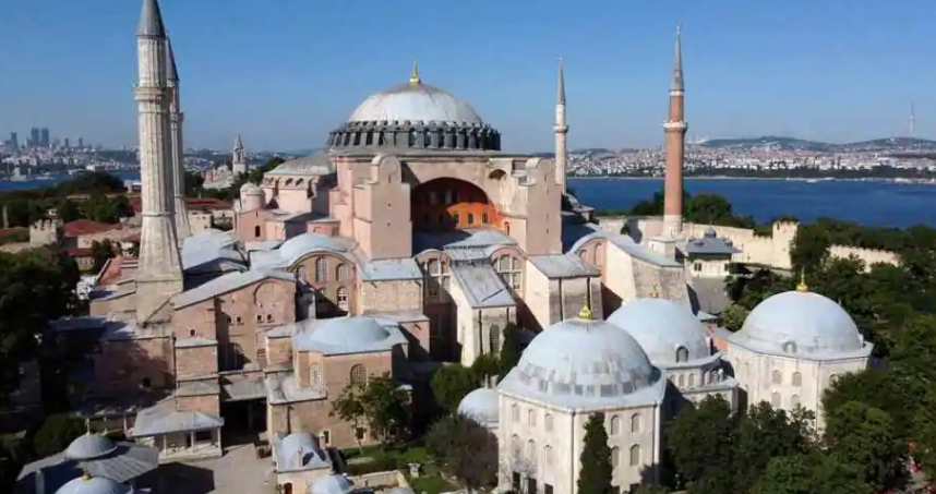 Hagia Sofia: Church, Mosque, Museum, Edifice of Many Souls