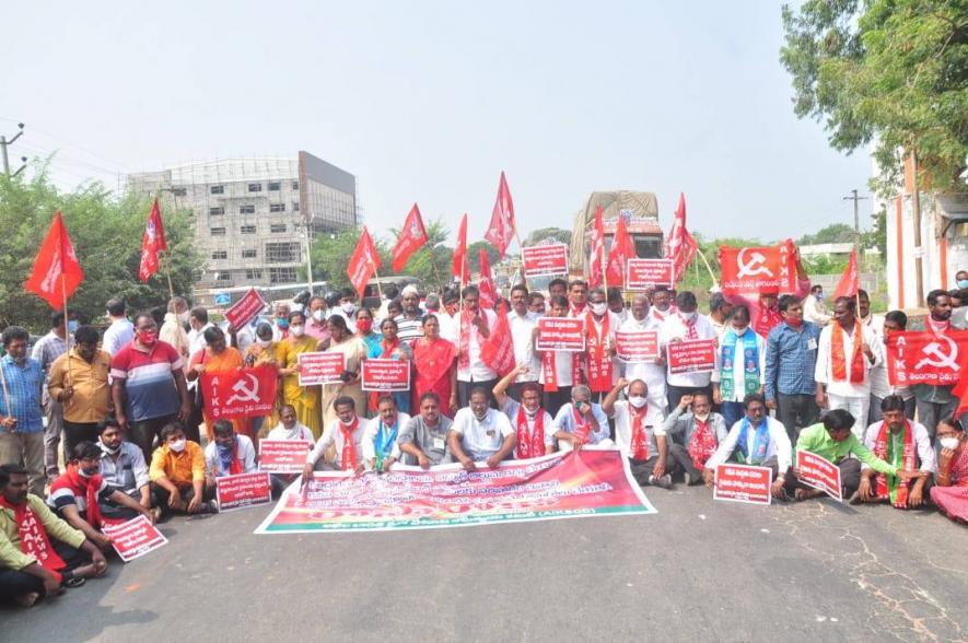 Telangana: Cotton and Paddy Farmers Protest over MSP, Procurement Process