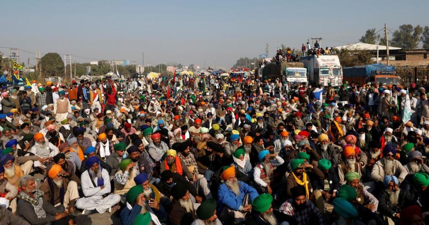 Shakeel, a Farmer's Son, Spreads Warmth, Gives Away Free Winter Clothes at Singhu Border