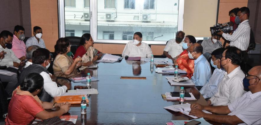 Maharashtra: Domestic Workers’ Unions Successful in Pressuring Govt to Revive Board