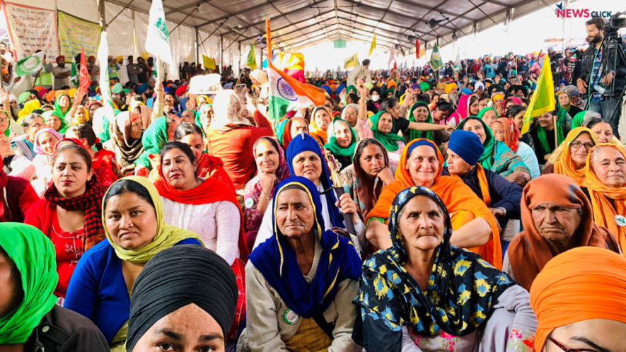 Women farmers at Singhu border.