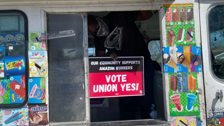 Locals and residents of Bessemer came out in support of the unionization drive by Amazon workers on March 20. Photo: Liberation