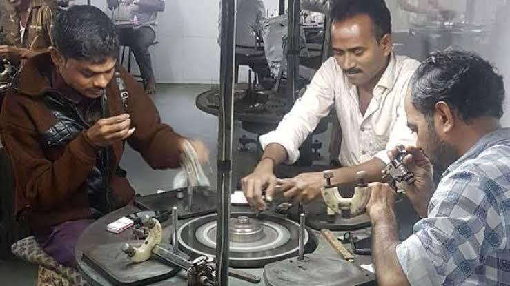 Surat Diamond Workers