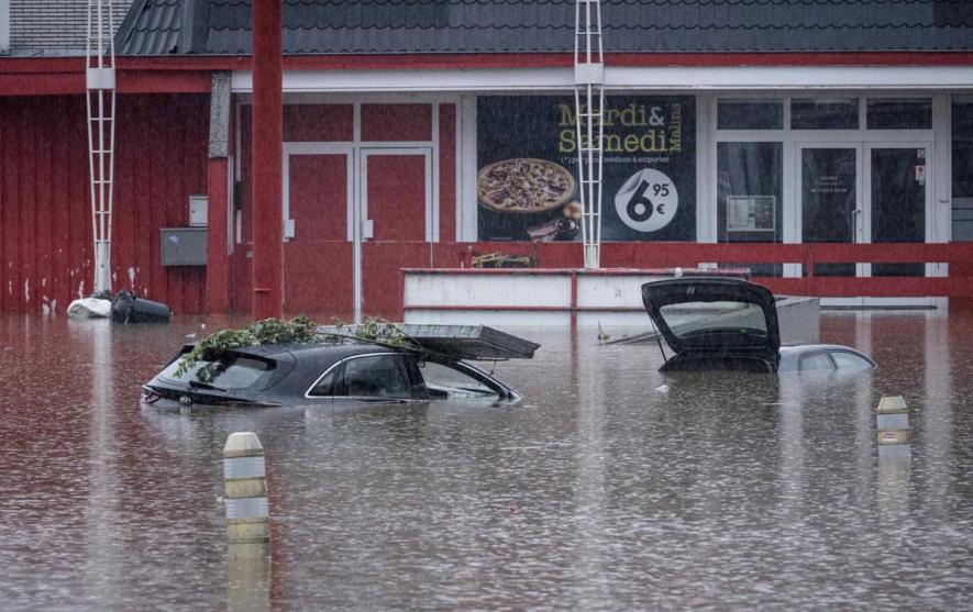 Europe Floods: Death Toll Mounts to Over 110, Search on for Hundreds Still Missing