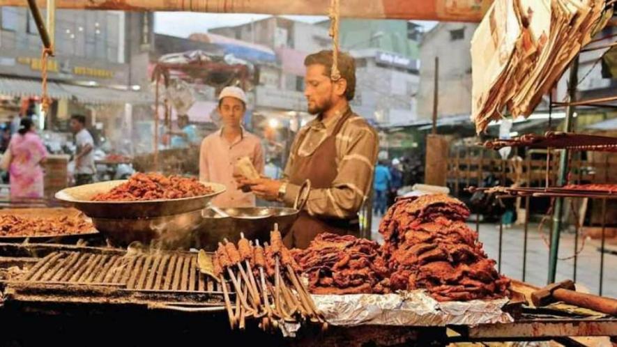 Gujarat Civic Bodies Ban Non-Veg Food Carts, Hawkers Move to HC