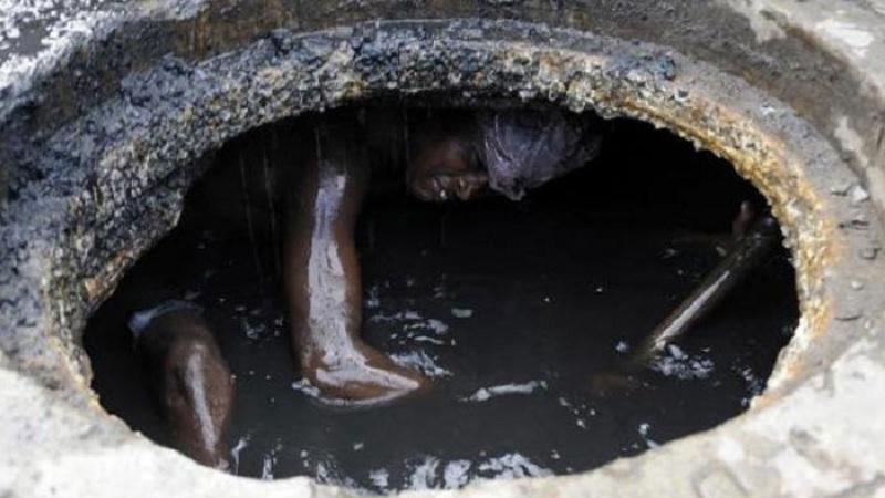 Dalit man forced to enter and clean sewer in Gujarat