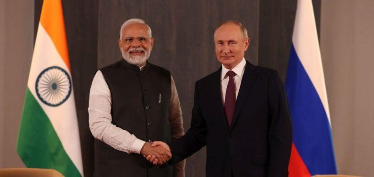 Prime Minister Narendra Modi (L) met with Russian President Vladimir Putin at Samarkand, Uzbekistan, September 16, 2022