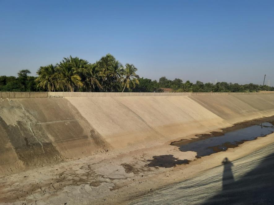 The visible patch of the broken canal at Bidra which as of now, lies without water