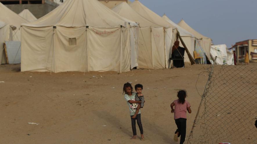 Displaced families in Rafah (Photo via Wafa News Agency/X)