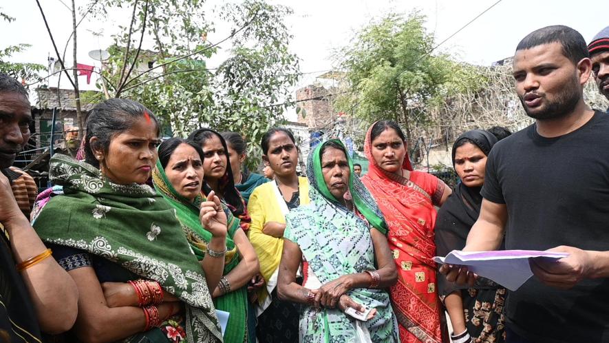 Residents of Jailorwala Bagh Slum, Ashok Vihar, Delhi