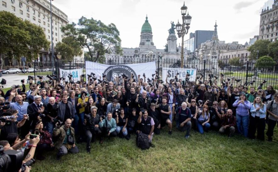 Journalists associations and unions outside Argentina’s Congress in an action denouncing the police attack on photojournalist Pablo Grillo. Photo: SiPREBa